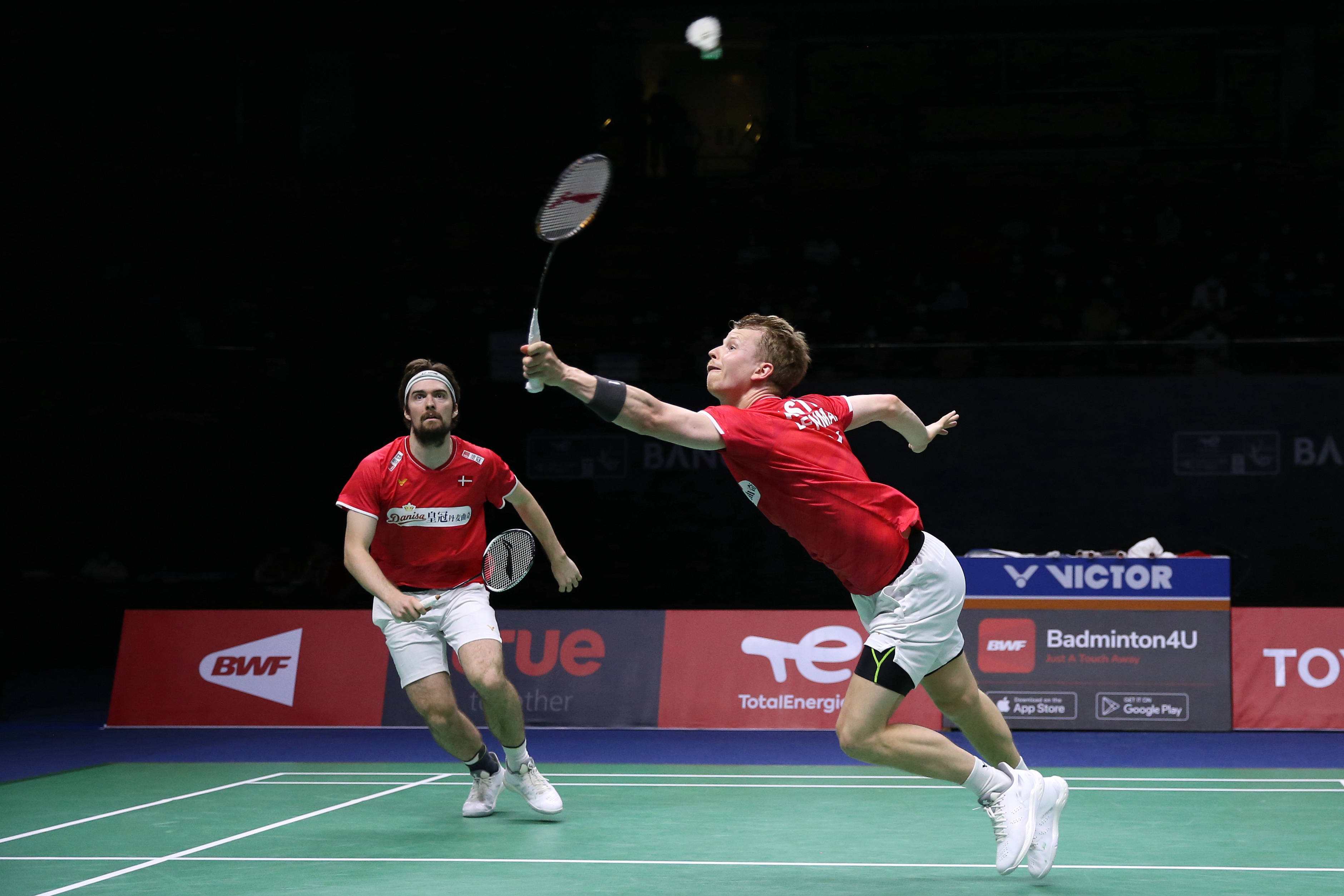 关于泰国羽毛球队横扫印度羽毛球队，谌龙统治全场的信息