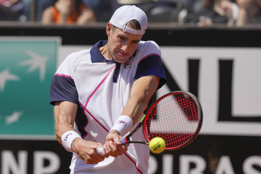 意大利网球队翻盘法国网球队，纳达尔制霸全场的简单介绍