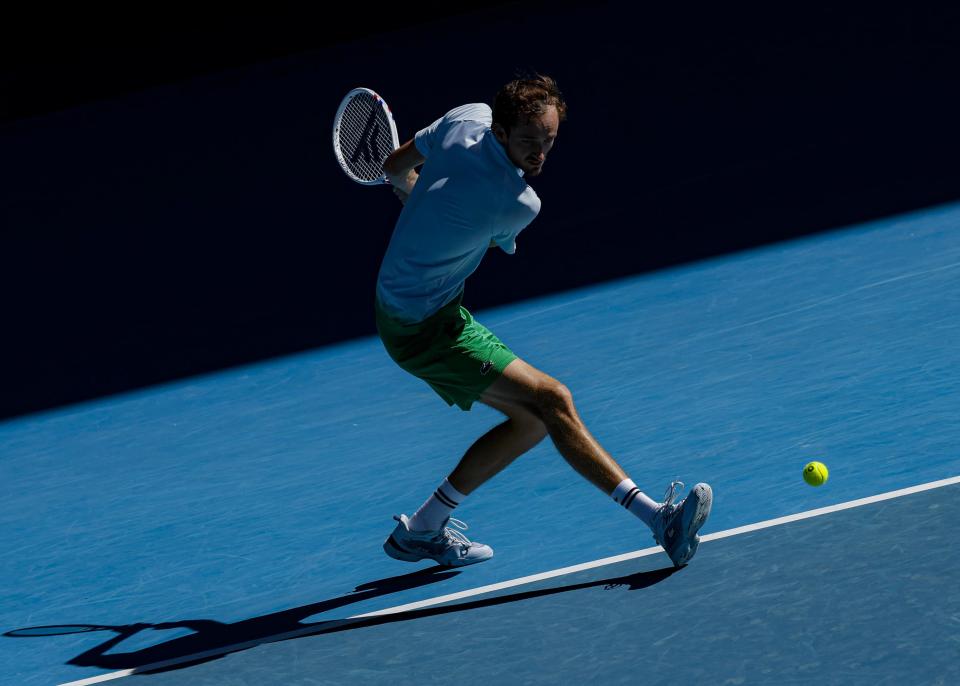 澳大利亚网球队翻盘法国网球队，梅德韦杰夫关键制胜的简单介绍