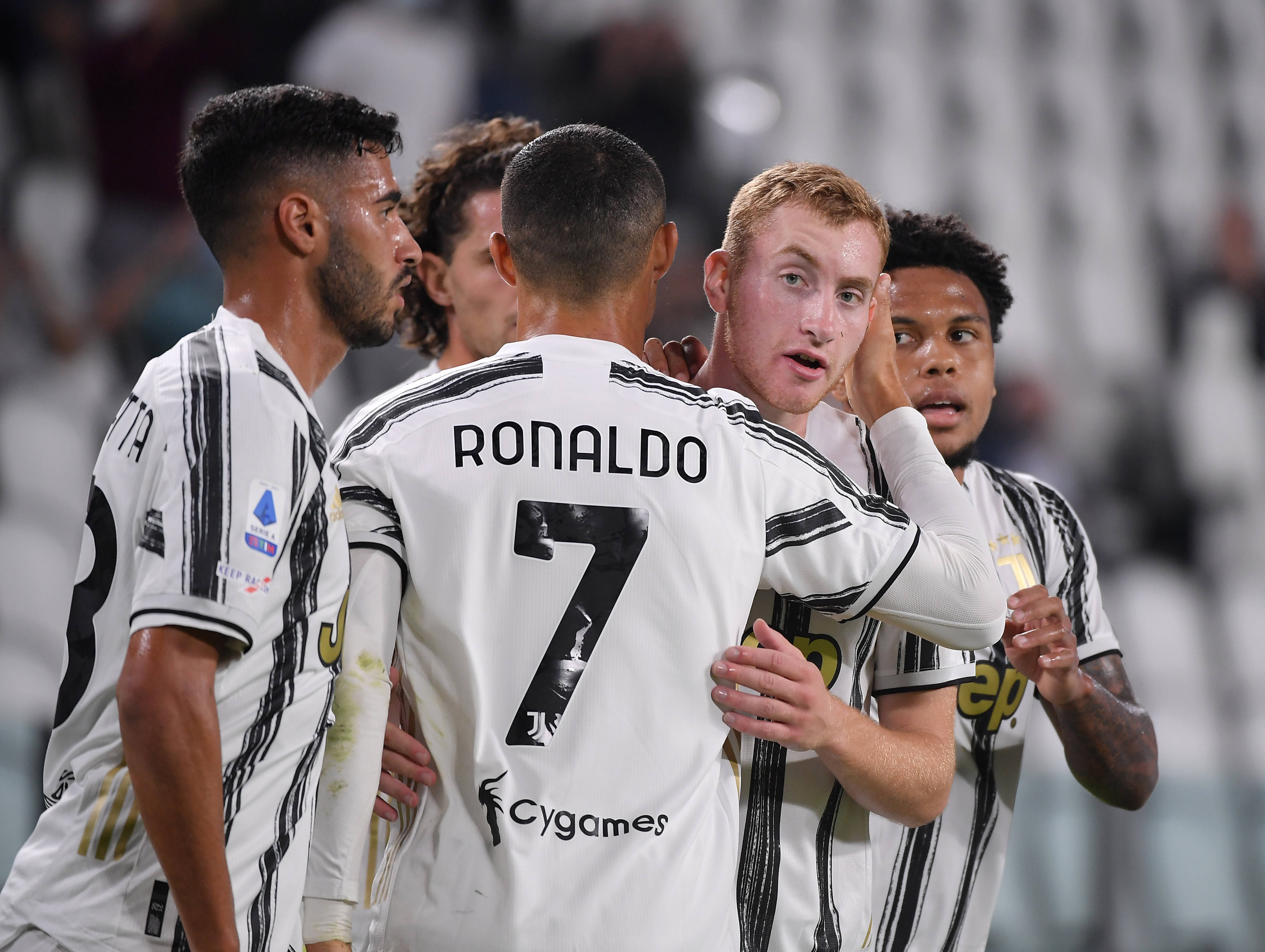 包含曼联客场战平尤文图斯，晋级洲际杯半决赛的词条