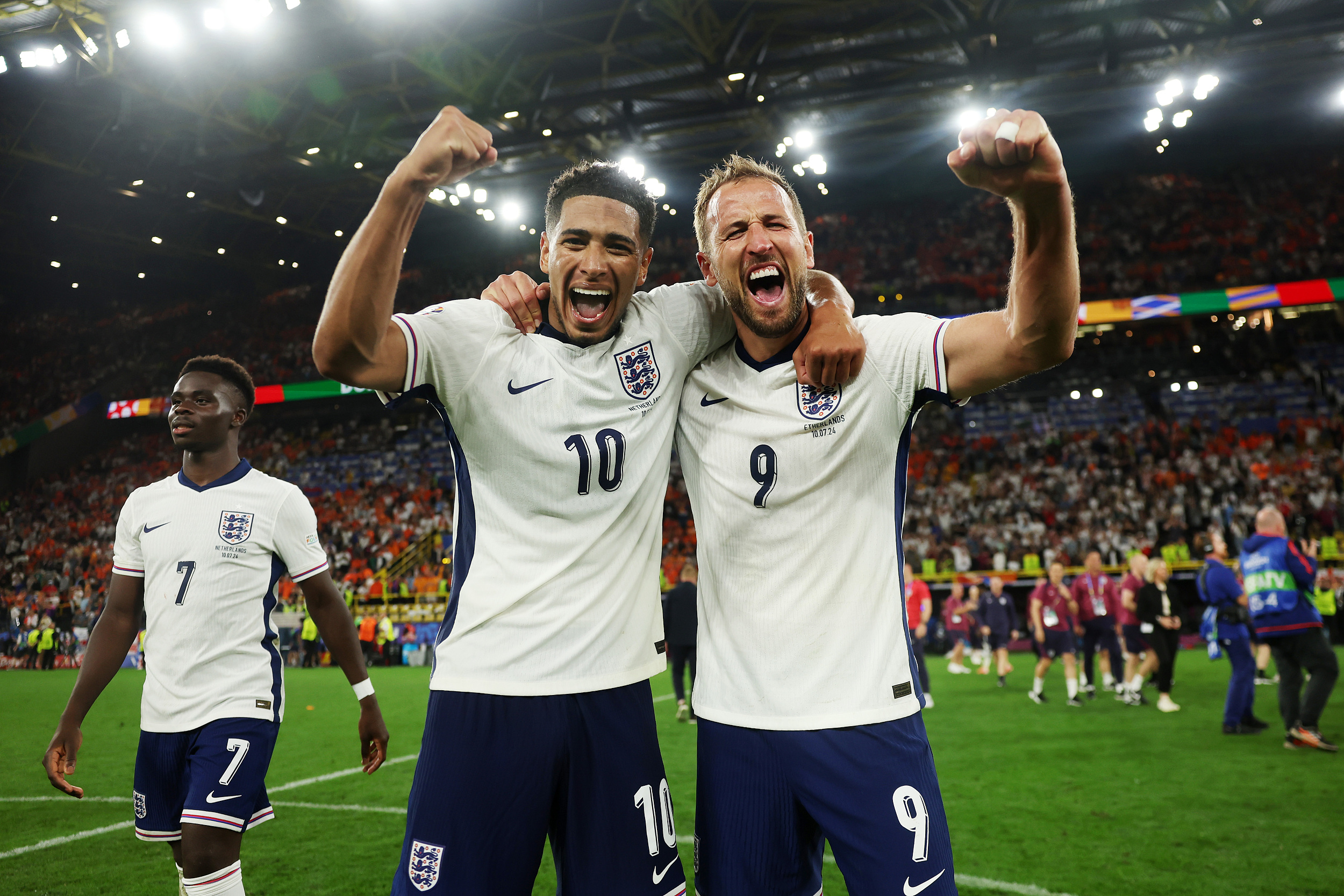 英格兰对阵匈牙利，欧洲预选赛胜负难料