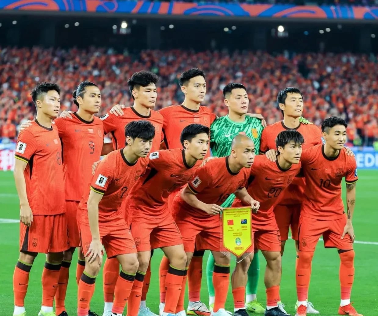 关于中国足球职业联赛各队互擂试,谁能勇夺冠军?的信息 关于中国足球职业联赛各队互擂试,谁能勇夺冠军?的信息