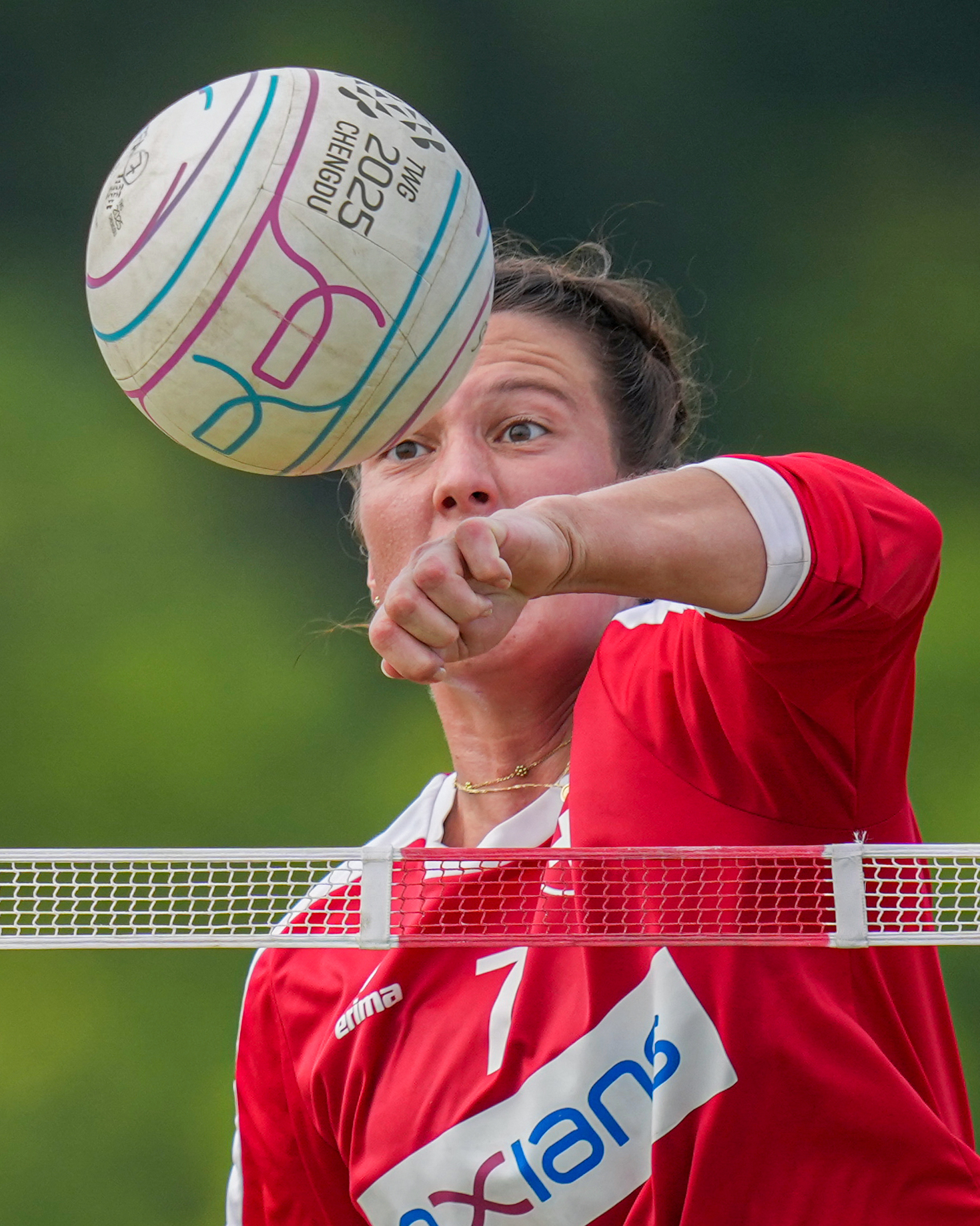 女子体操比赛中,巴西选手表现出色,笑容满面的简单介绍 女子体操比赛中,巴西选手表现出色,笑容满面的简单介绍