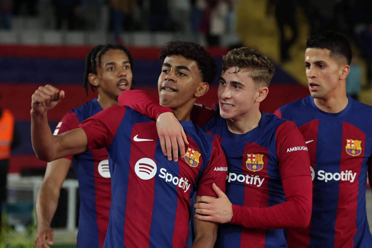 关于巴萨球迷的热情让城市充满了足球氛围的信息 关于巴萨球迷的热情让城市充满了足球氛围的信息