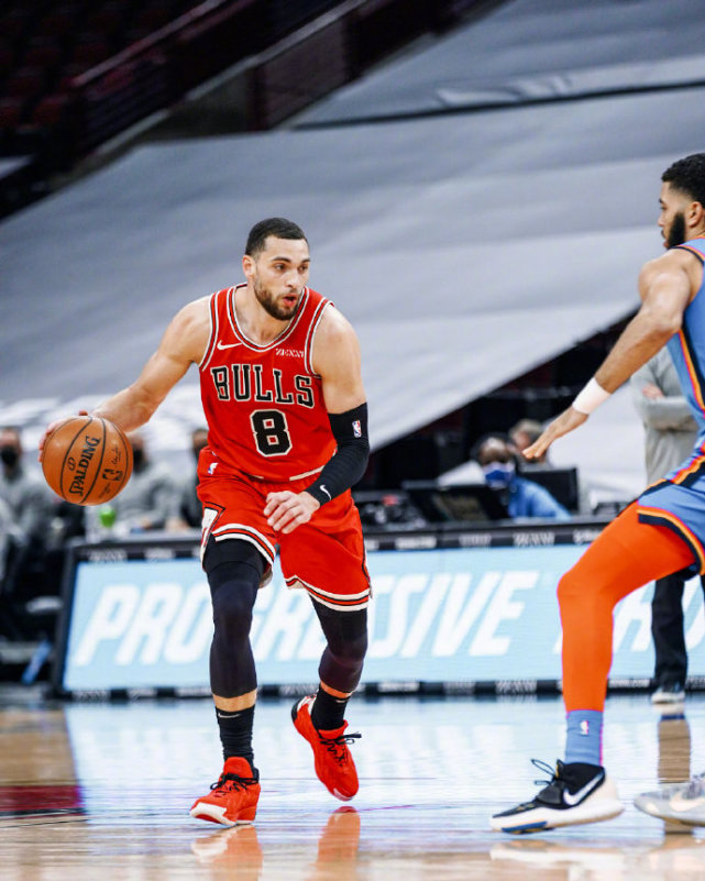 关于新疆队完胜尼克斯,拉文刷新纪录的信息 关于新疆队完胜尼克斯,拉文刷新纪录的信息