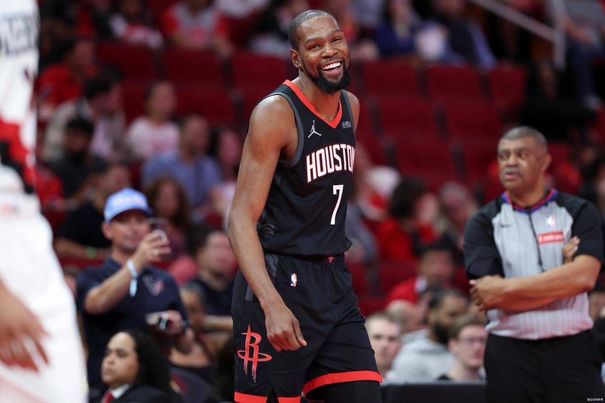 关于公牛力克浙江队，杜兰特统治全场的信息