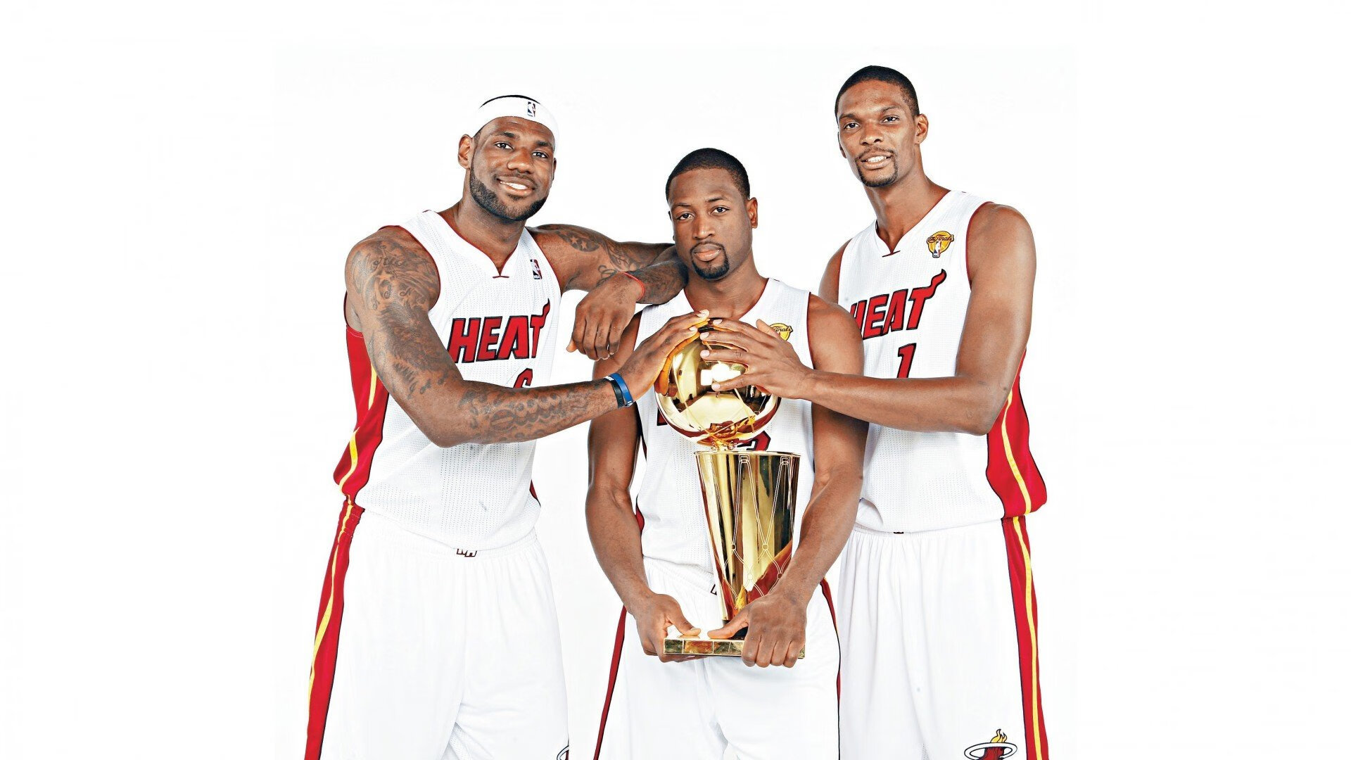 意甲焦点战之夜，霍勒迪扛起全队，一人之力改写命运