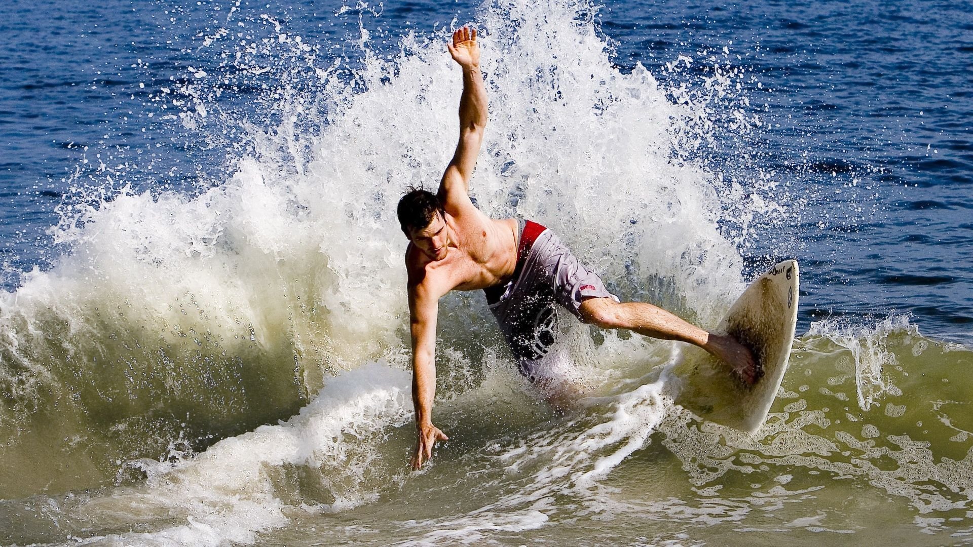 黄鸭组合熔断德国战车，中国力量诠释赛场唯一性